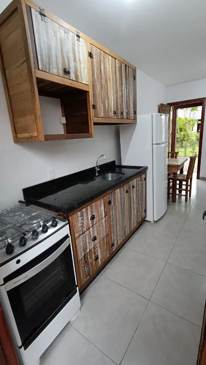 Furnished one-bedroom, 25 m² apartment in Florianópolis — photo 2