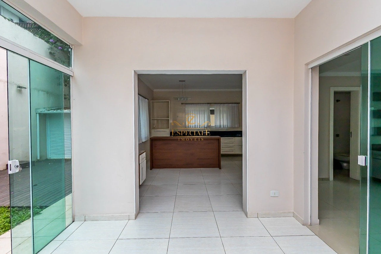 3-bedroom house with a home office in Curitiba — photo 38