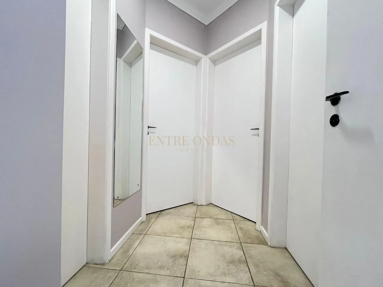Apartment on the 1st floor with a water view — photo 14