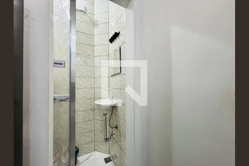 Unfurnished 2-bedroom apartment with 1 bathroom — photo 35