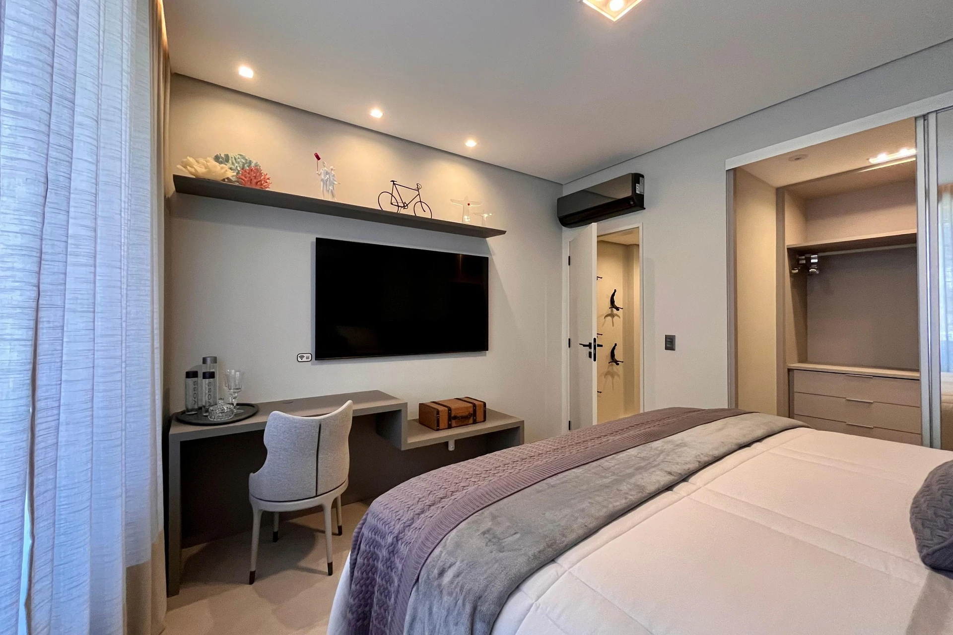 Квартира 150 м² з панорамними вікнами та гардеробною — photo 9