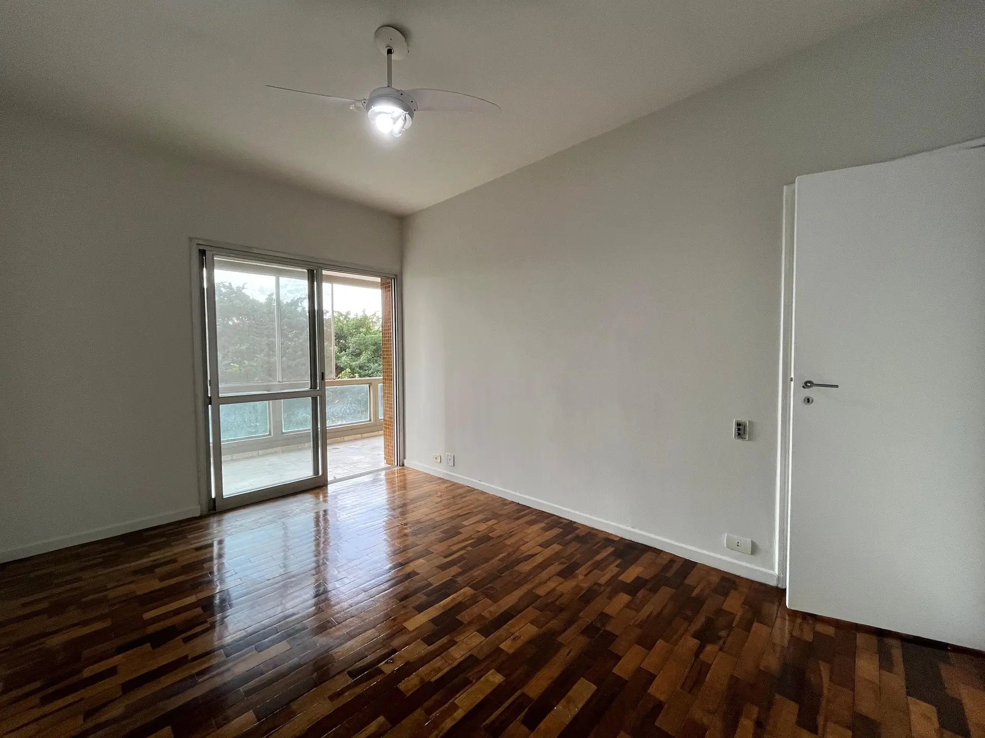 Apartment, 102 m², with a park view