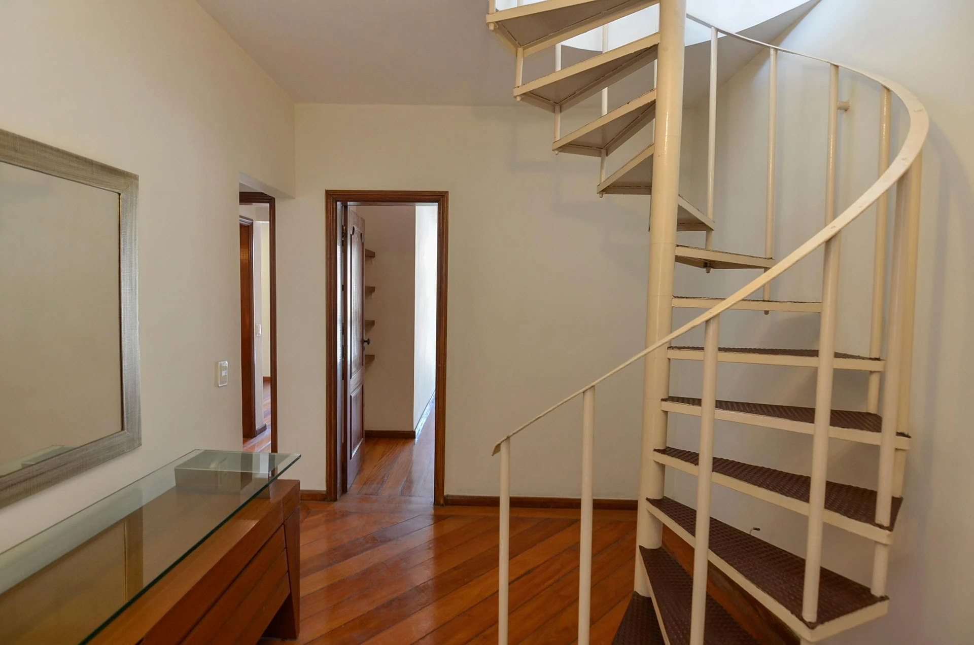 Unfurnished apartment with 3 bedrooms and 2 parking spots — photo 59