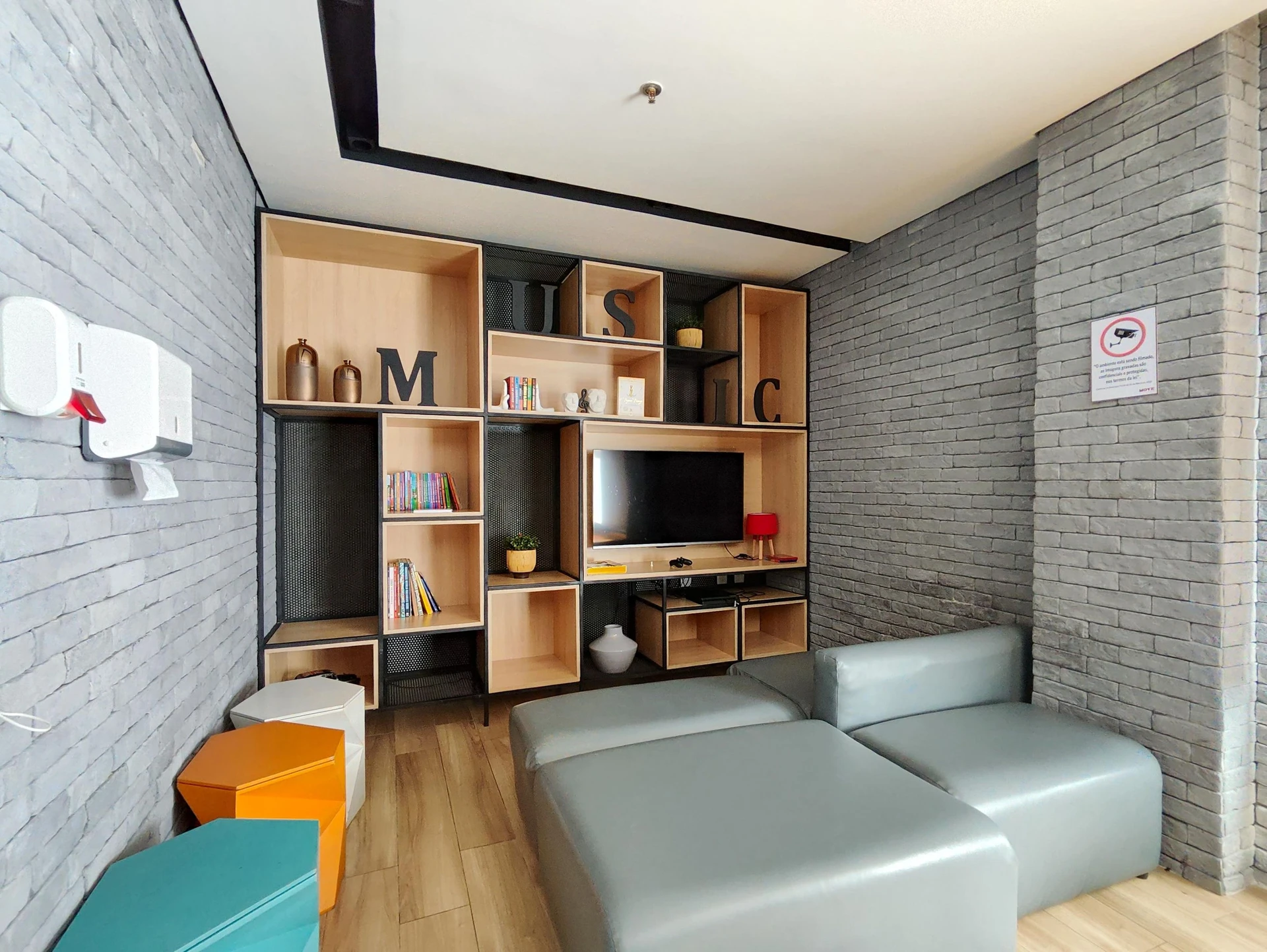 3-bedroom apartment with a dishwasher — photo 12