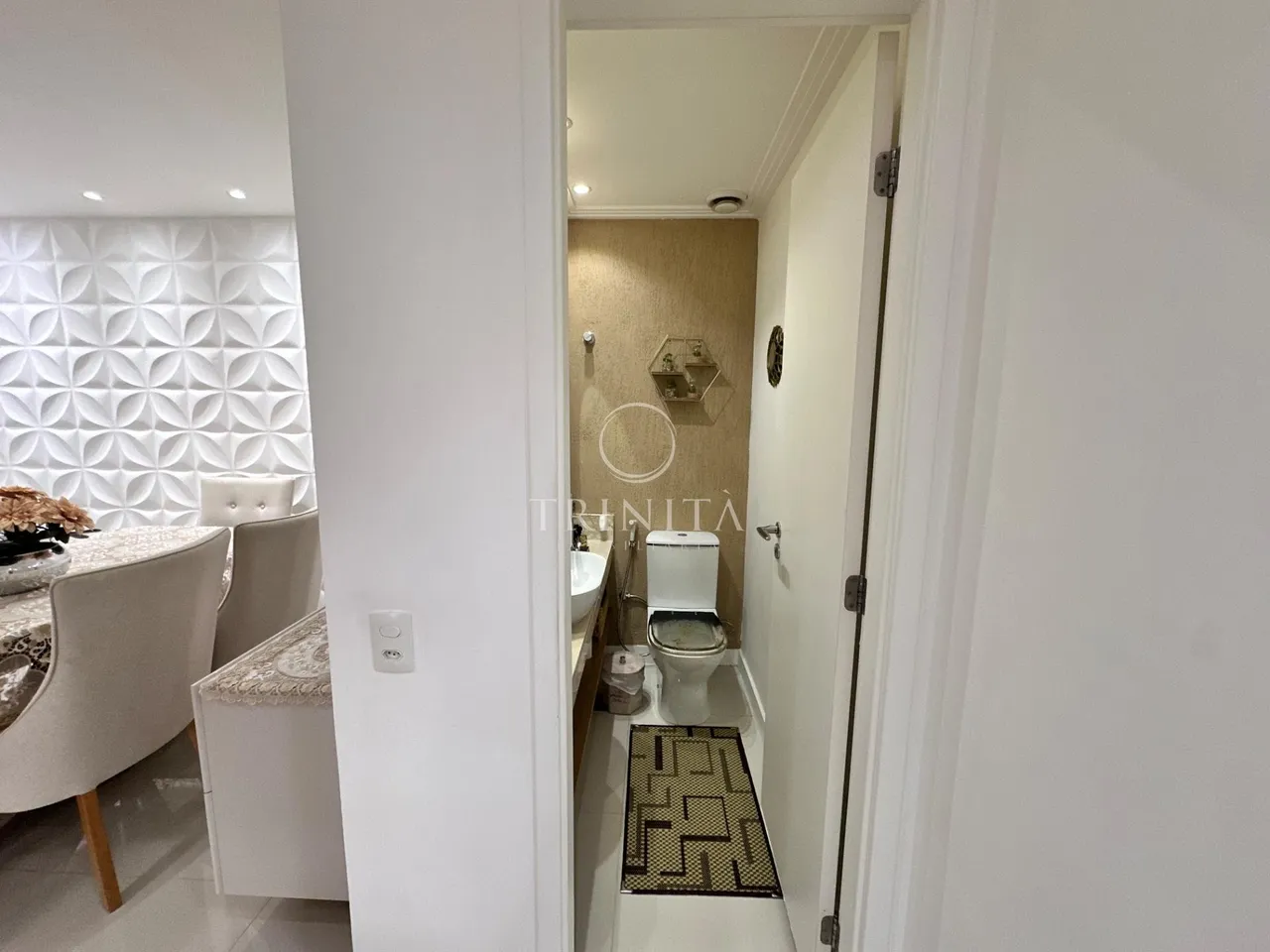 Furnished 3-suite apartment with a gas open-plan kitchen — photo 16