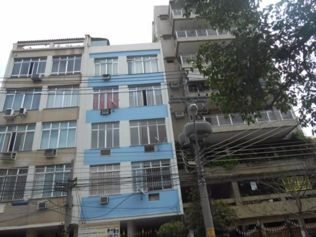 90 m² apartment with 2 bedrooms and city views — photo 27