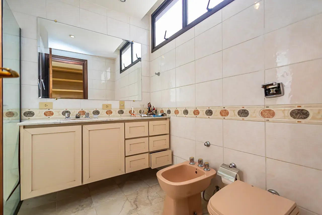 Apartamento de 334 m² com 4 quartos e cozinha a gás — photo 13