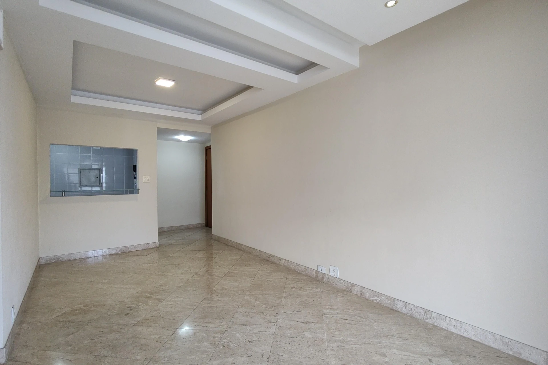 99 m² apartment with a water view and a washing machine — photo 38