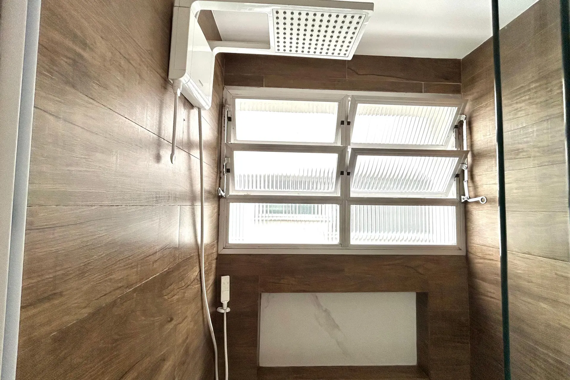 Furnished apartment, 86 m², with a walk-in closet — photo 27