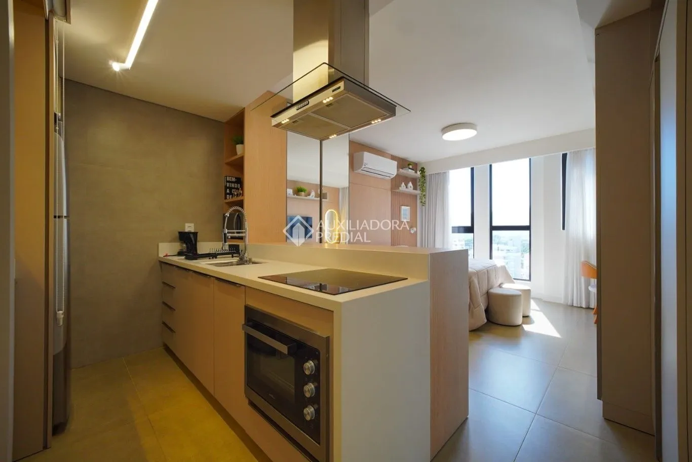 Furnished 36 m² studio with 1 bedroom and city view — photo 2