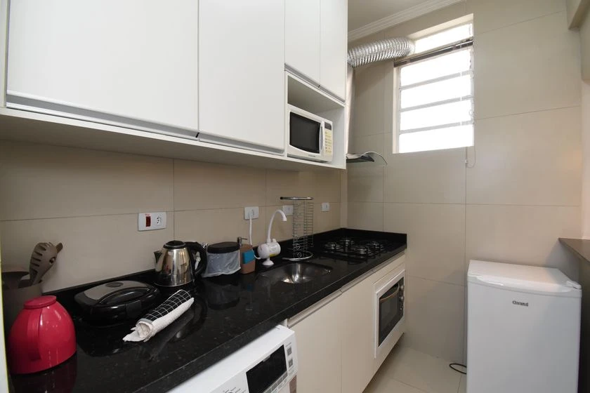 Studio mobiliado com cozinha americana e 1 quarto — photo 8