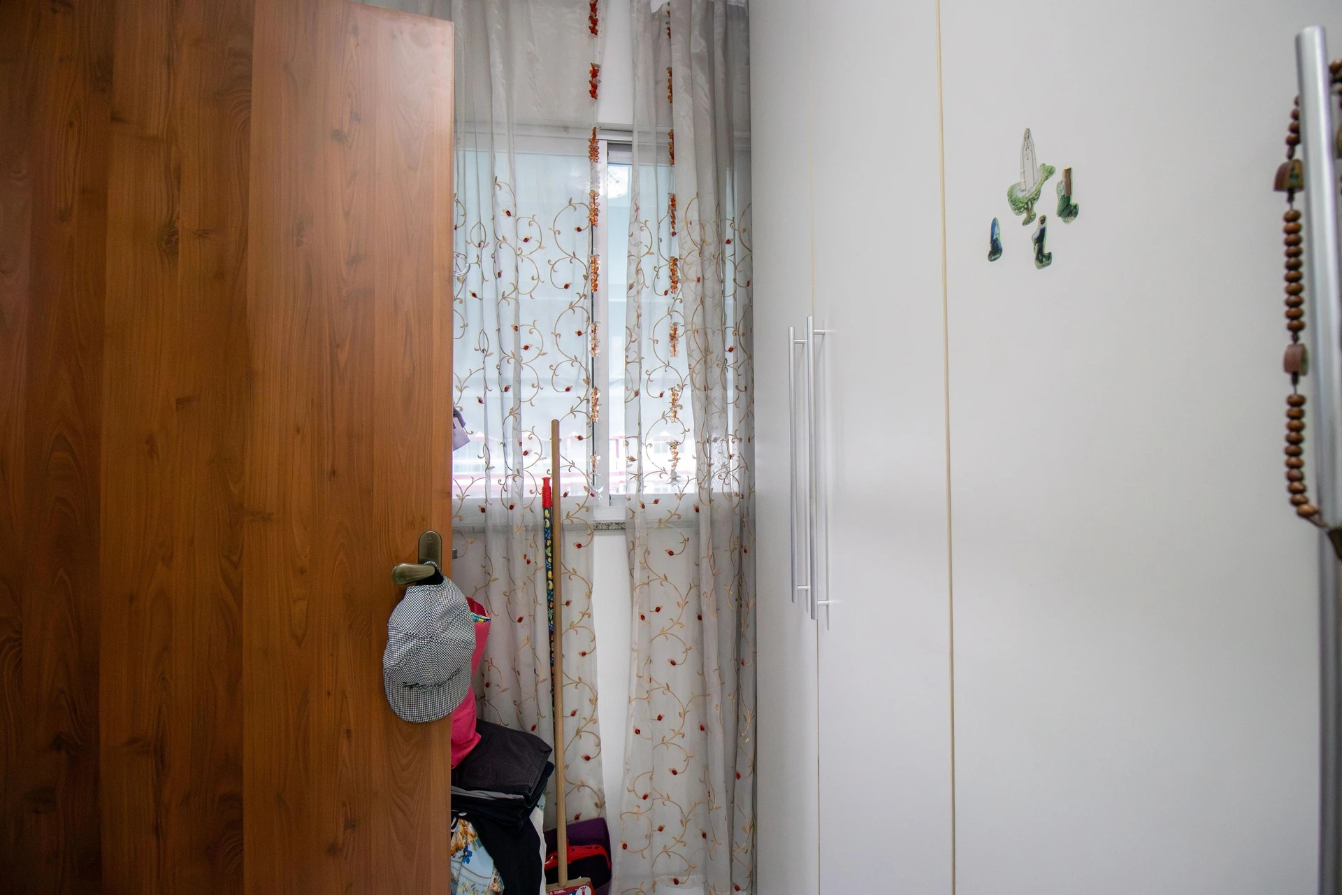4-bedroom apartment with a balcony and 1 suite — photo 42
