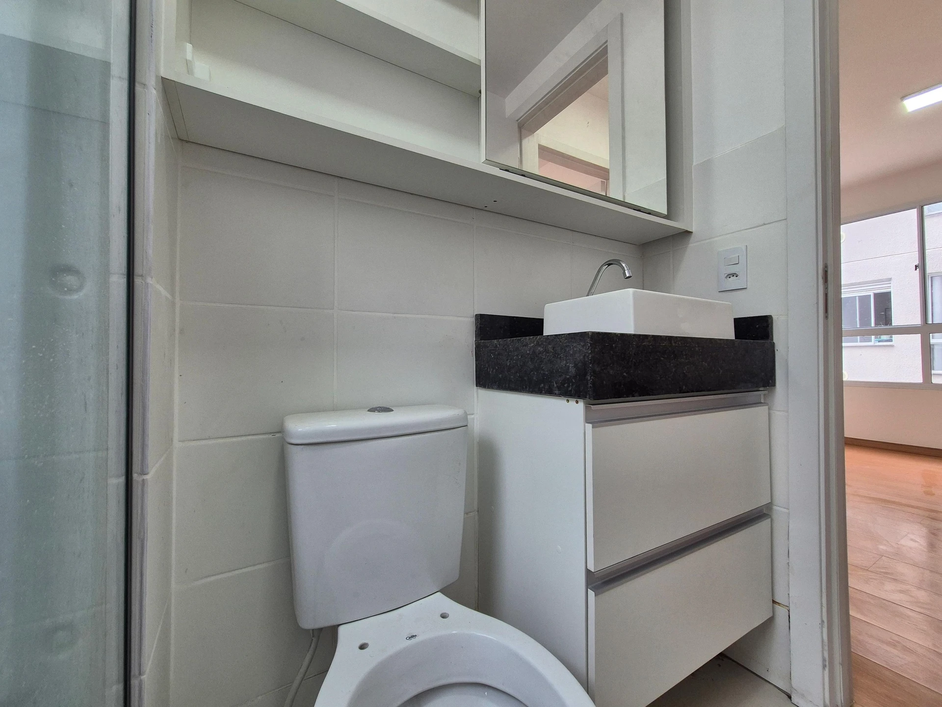 2-bedroom apartment with 1 en-suite and open-air pool — photo 25