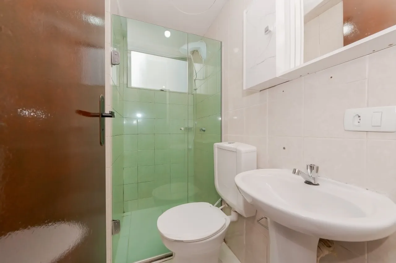 1-bedroom apartment with a balcony and 37 m² — photo 4