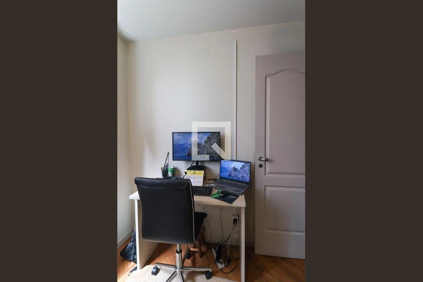 2-bedroom apartment with a grill on the balcony — photo 37