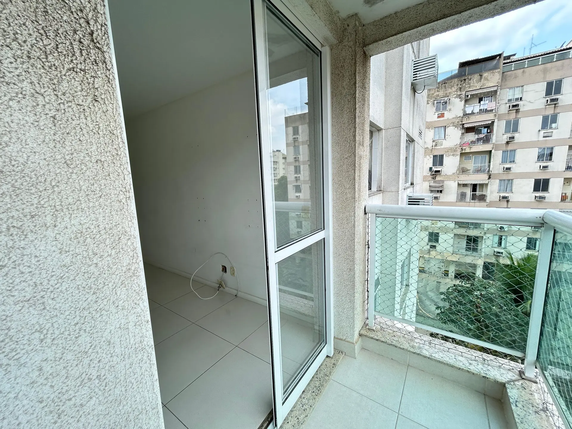 2-bedroom apartment with a mountain view in Rio de Janeiro — photo 15