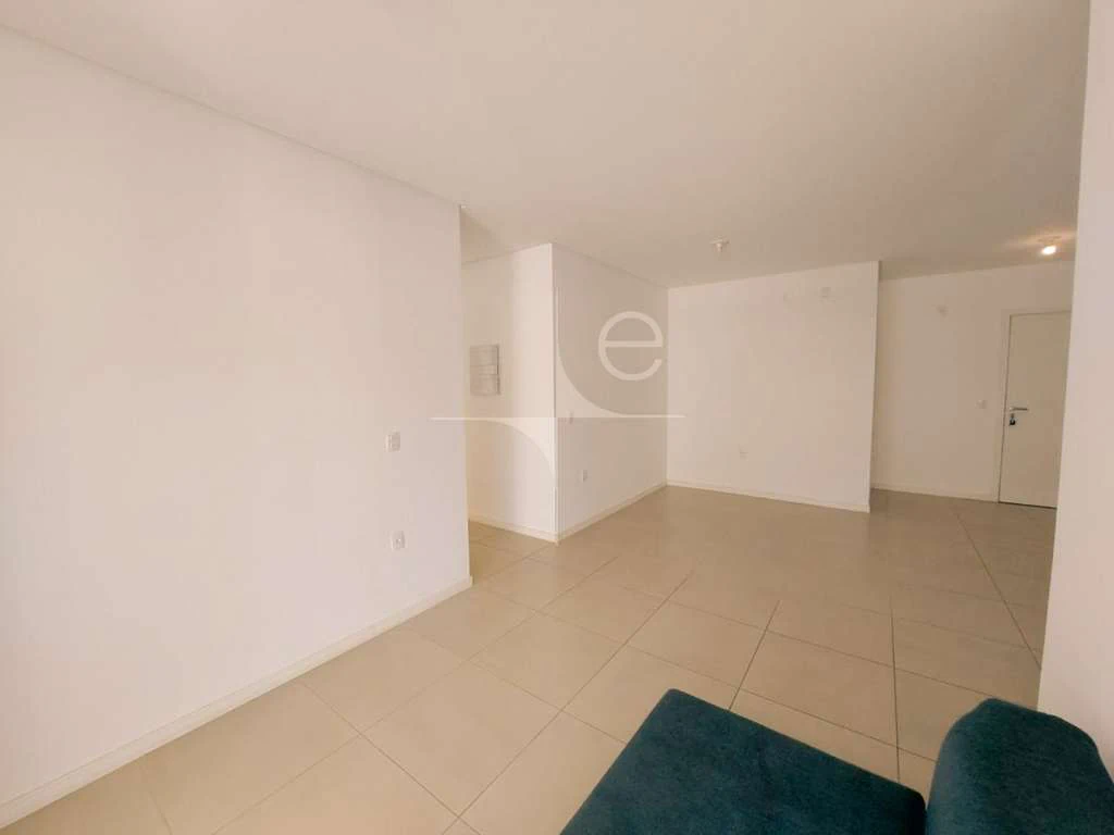 Apartamento de 70 m² con 2 suites y 1 plaza en piso alto — photo 3