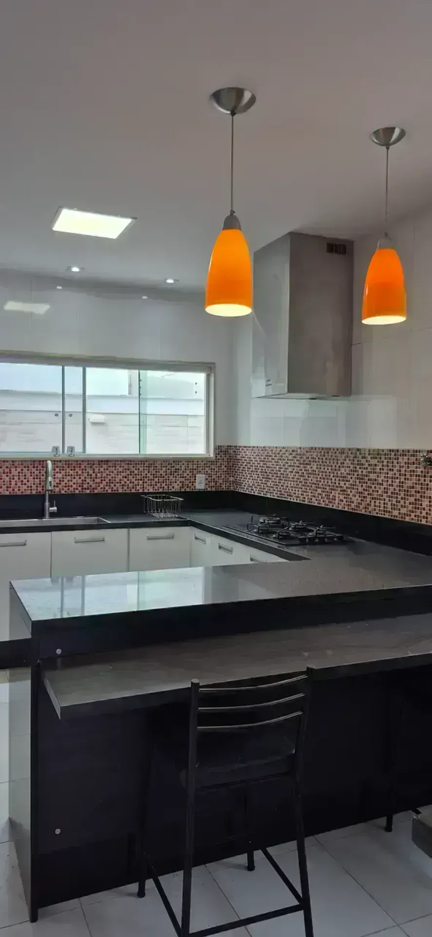 Furnished triplex house with 4 bedrooms and 5 baths — photo 18