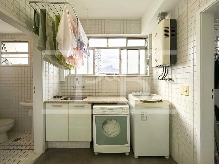 4-bedroom apartment with 200 m² and 2 parking spots — photo 31
