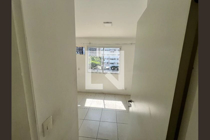 Apartamento de 2 quartos com cozinha a gás e varanda — photo 13