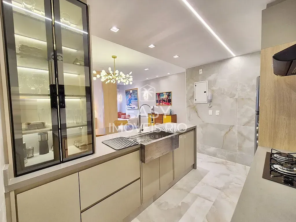 Furnished apartment with an open-plan kitchen and 2 beds — photo 29