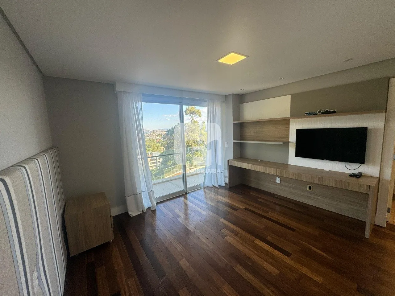 Furnished house with 7 bedrooms and a real desk — photo 21