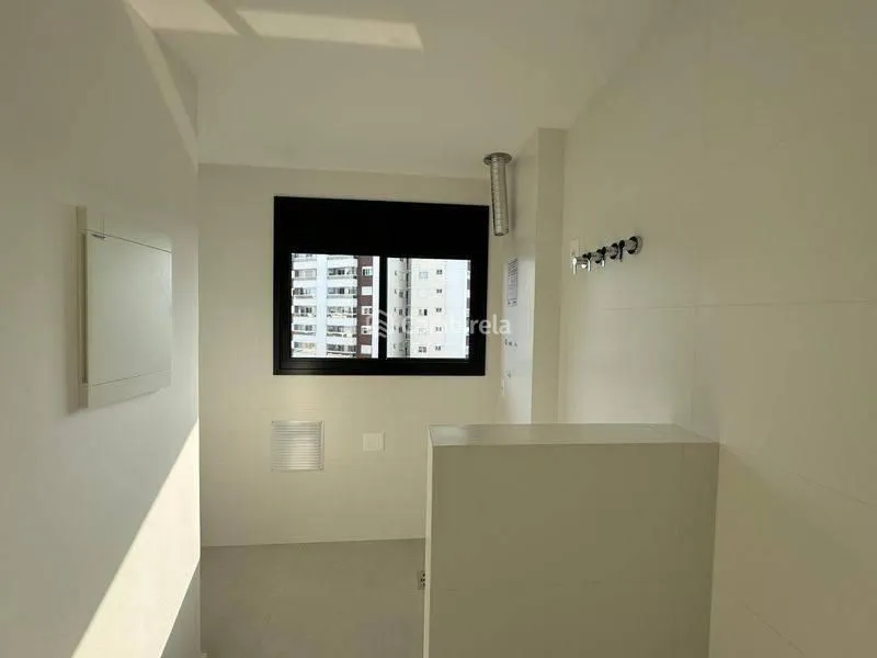 Furnished 73 m² apartment with 2 bedrooms and 2 parking spaces — photo 31