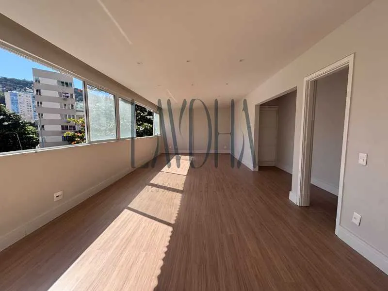 Apartment with 4 bedrooms, 1 en-suite, 138 m² — photo 6