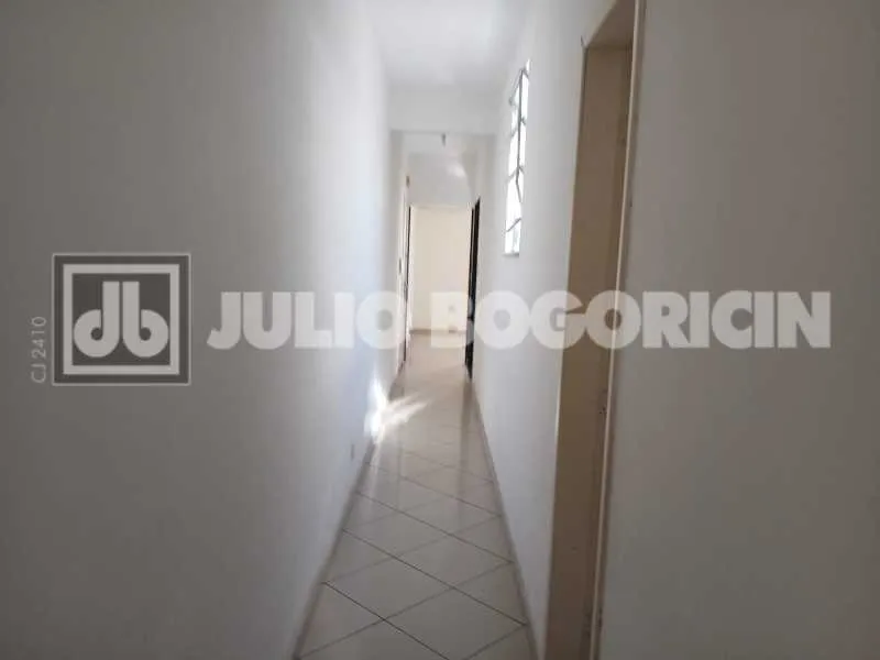 80 m² apartment with 3 bedrooms and 1 parking spot — photo 8
