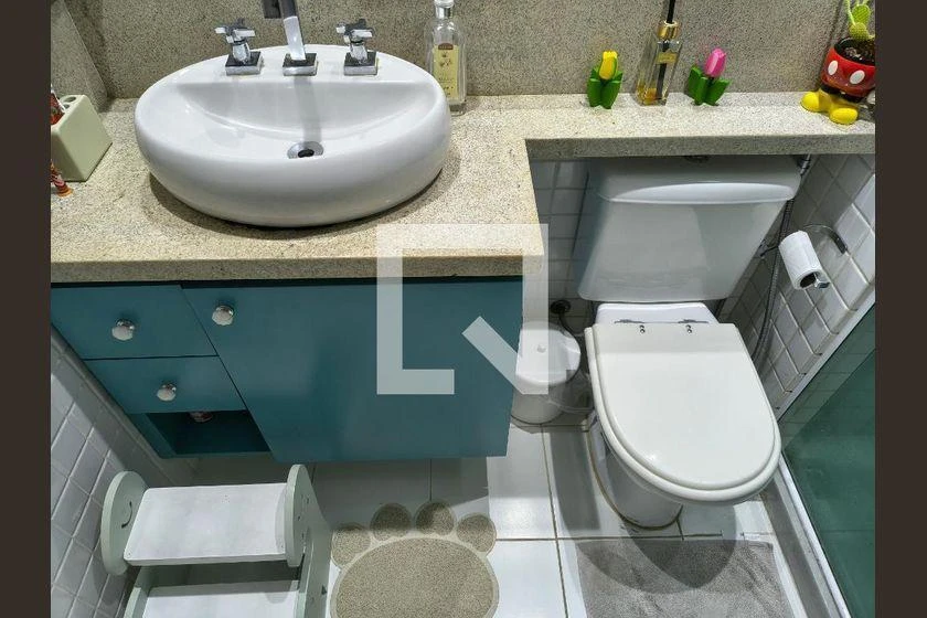 Furnished apartment, 103 m², with a glass-enclosed balcony — photo 25