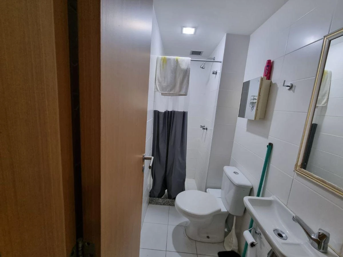 4-bedroom apartment in a building with a sauna — photo 46