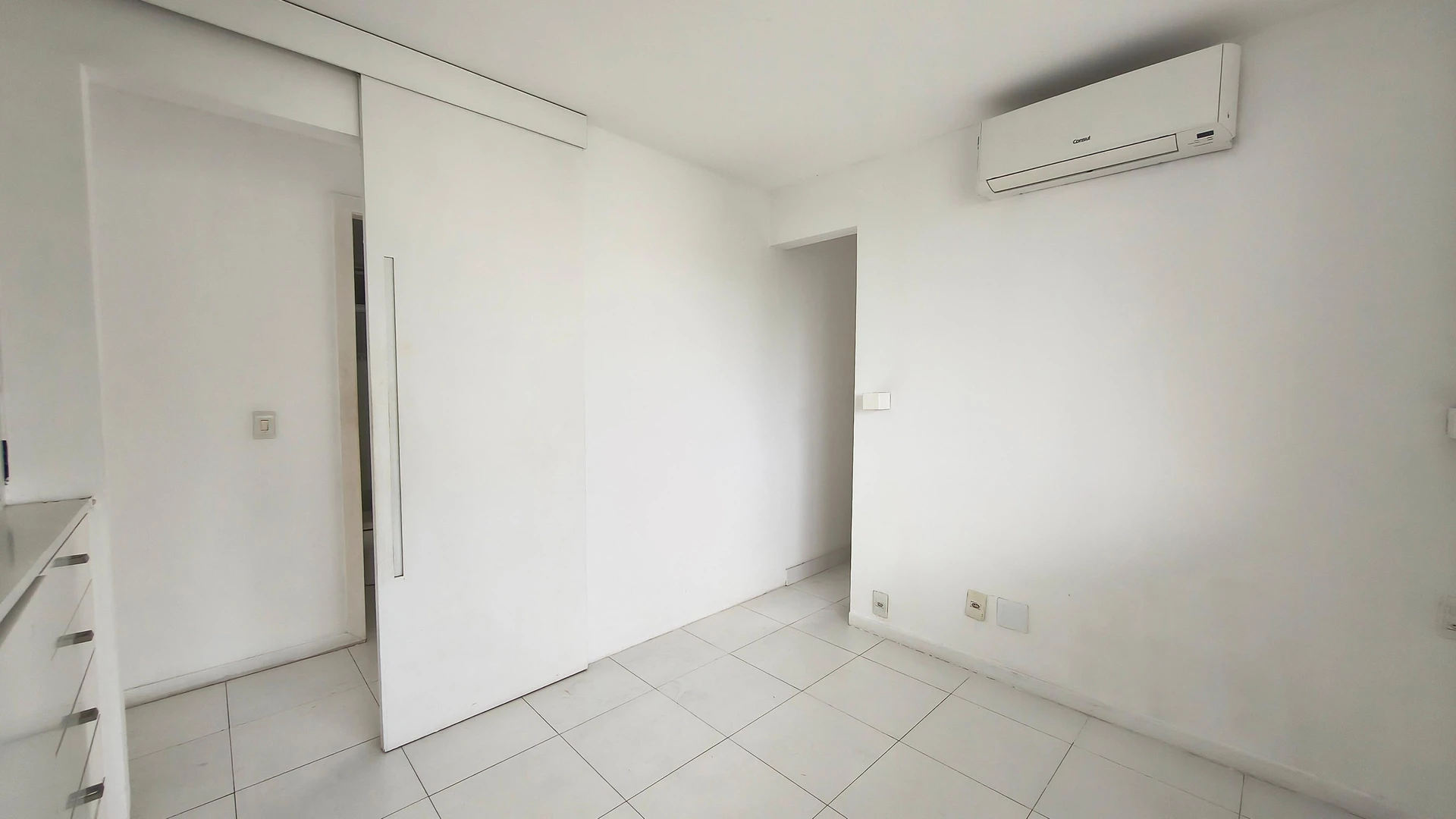 Apartment, 75 m², with a glass-enclosed balcony — photo 9