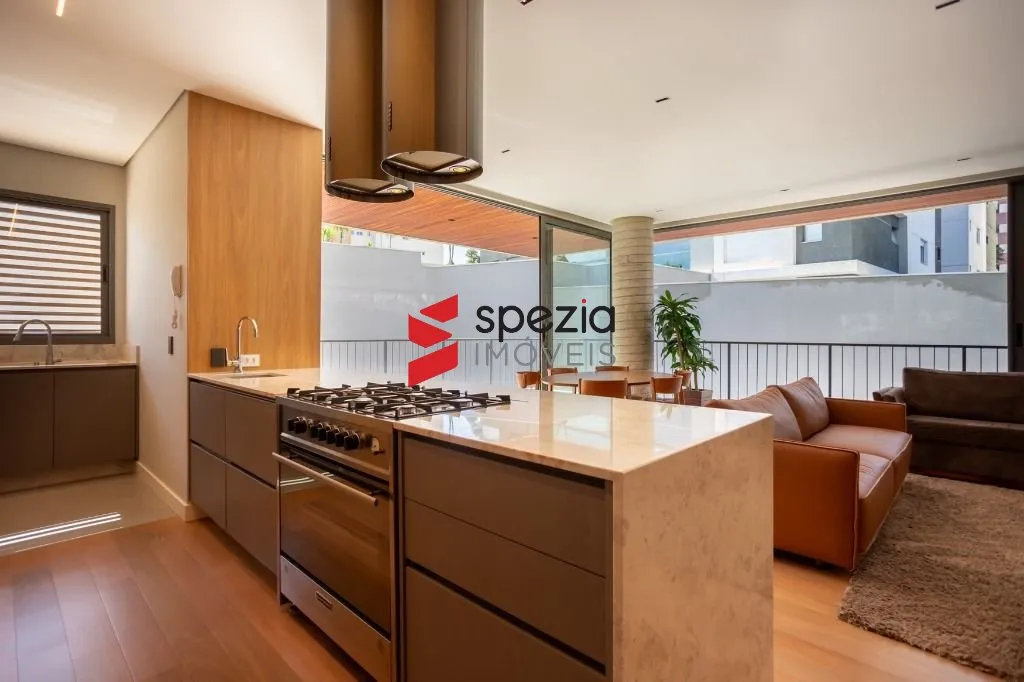 3-bedroom apartment with a grill on the balcony in Curitiba — photo 9