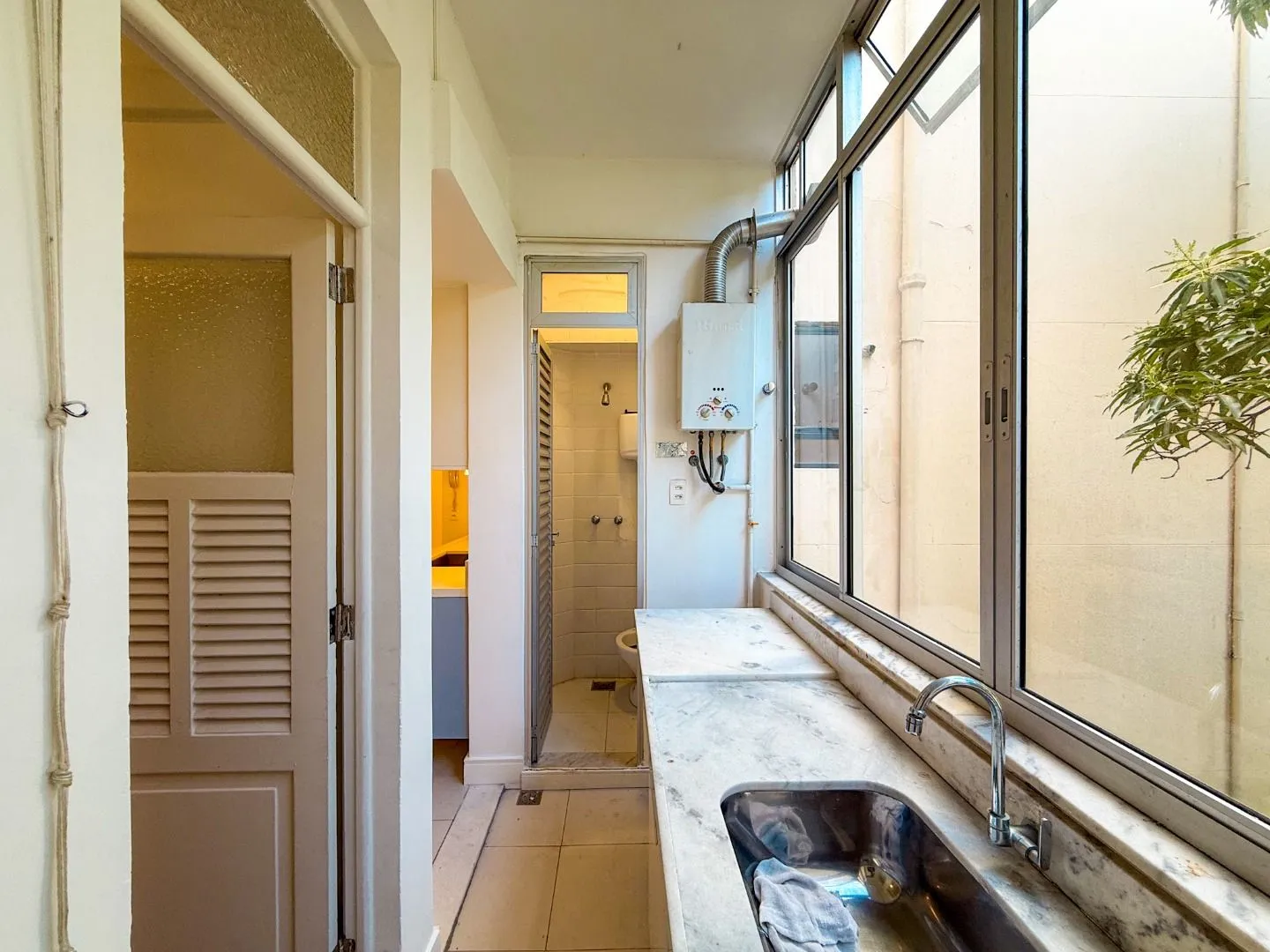 3-bedroom apartment with 130 m² and pets allowed — photo 25