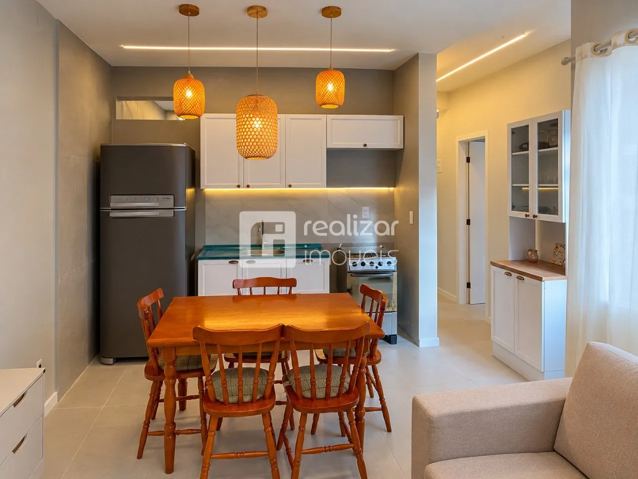 3-bedroom apartment with a home office — photo 2
