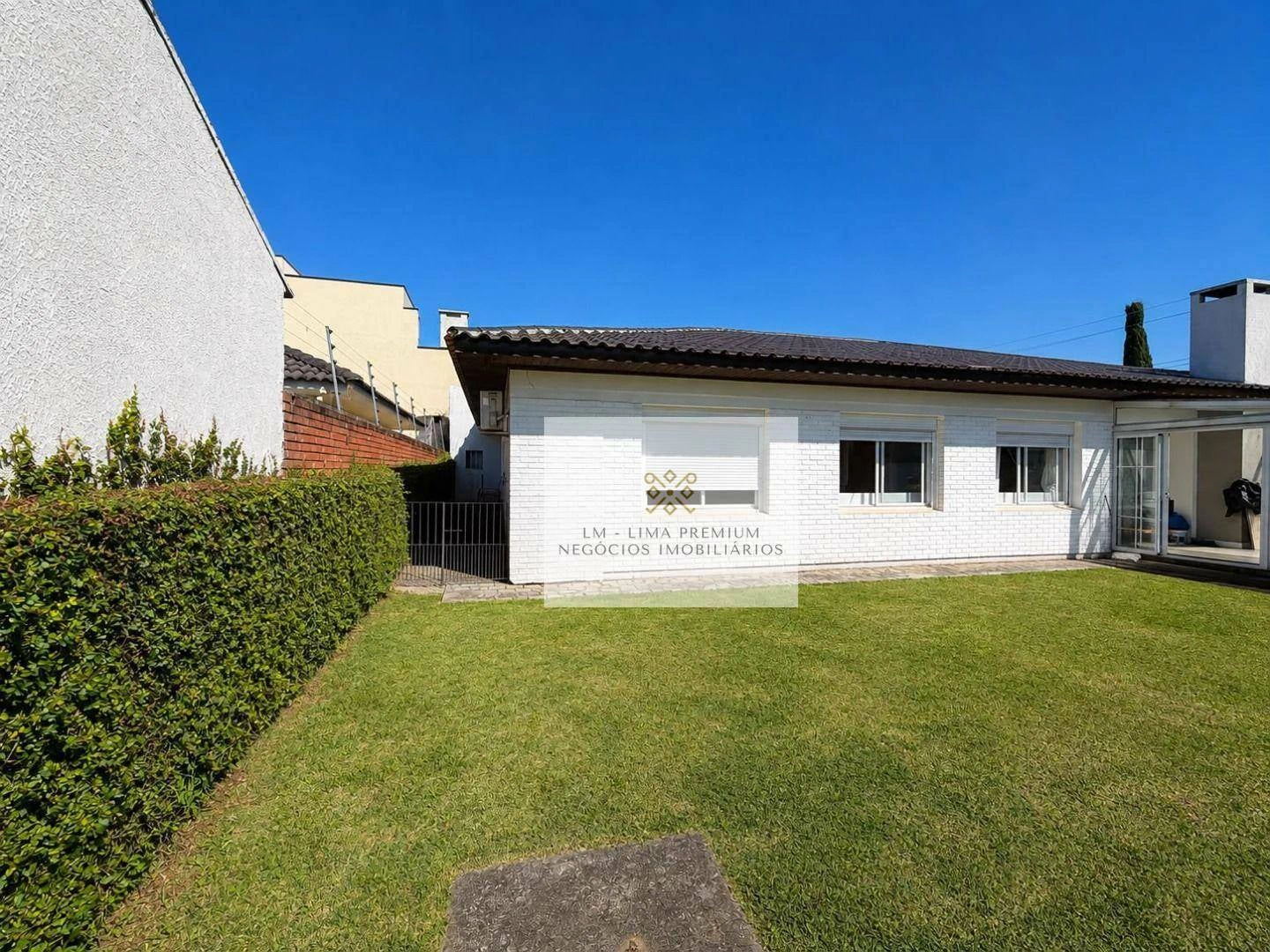 Single-story house for rent with 3 bedrooms and 230 m² — photo 3
