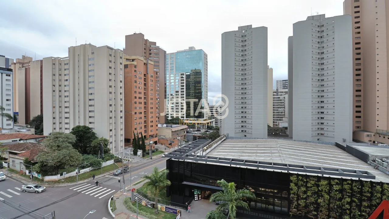 1-bedroom apartment with 66 m² and a balcony — photo 12