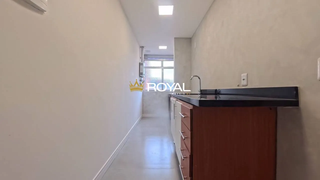 Apartment, 76 m², with wood or laminate floors — photo 2
