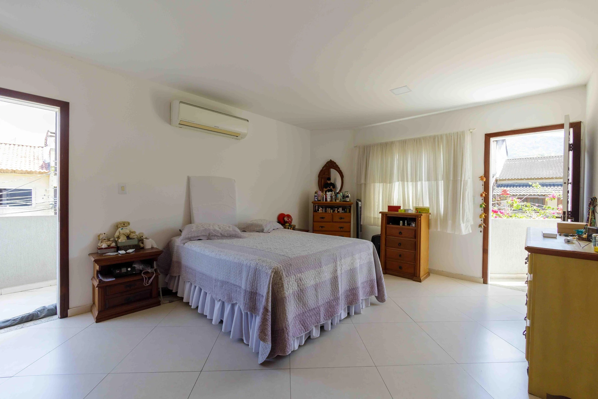 Furnished house with 5 bedrooms and a private BBQ — photo 3