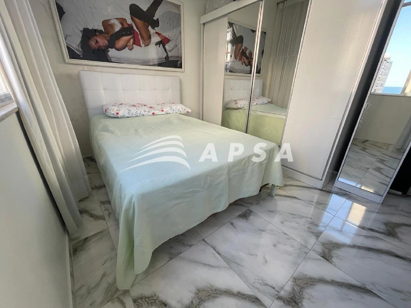 Furnished 1-bedroom apartment with enclosed balcony — photo 13
