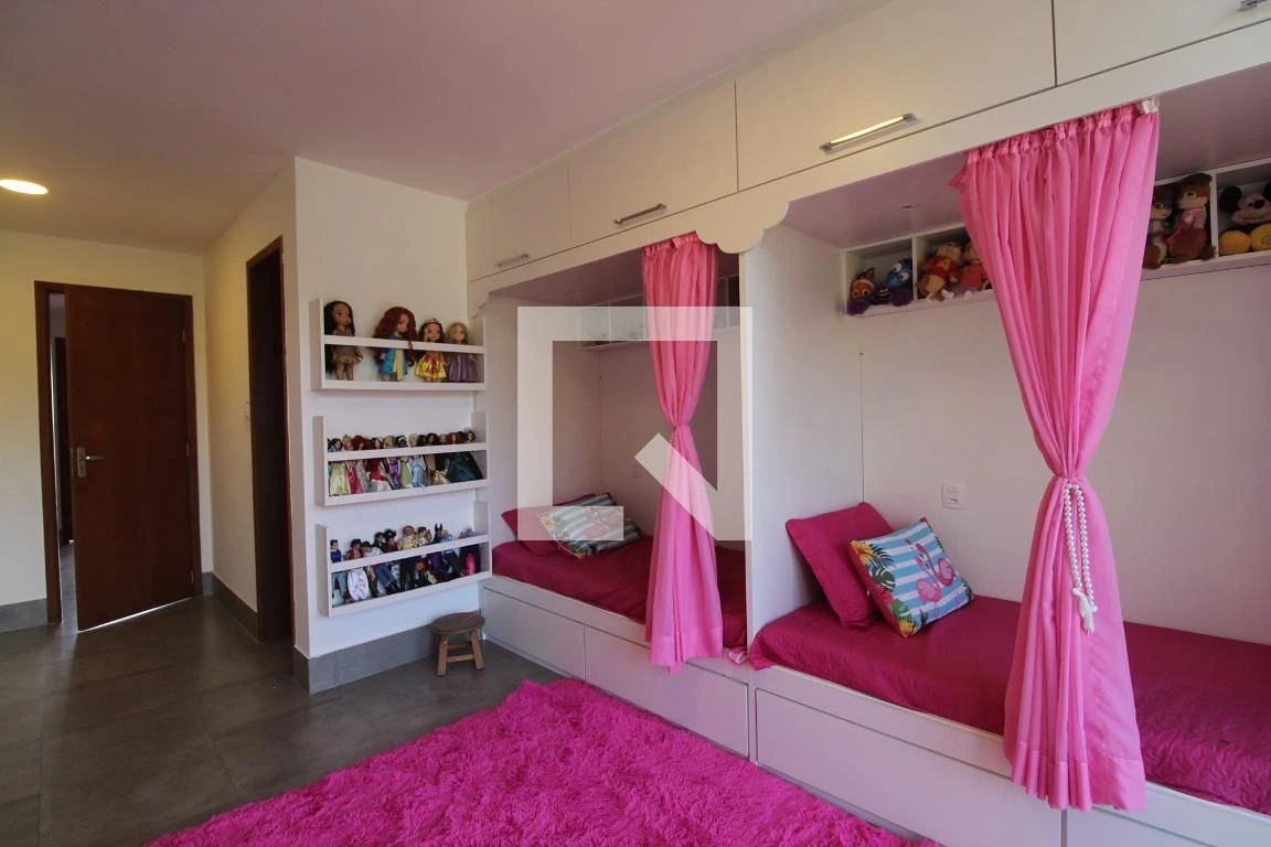 Furnished house with 4 en-suite bedrooms and private garden — photo 70