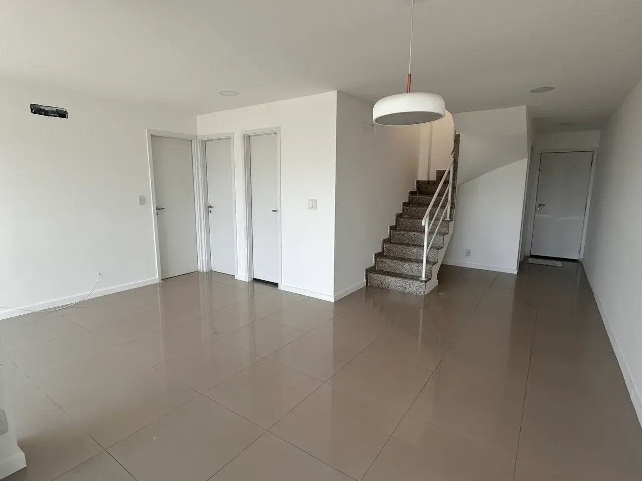 3-bedroom apartment with a mountain view in Rio de Janeiro — photo 12