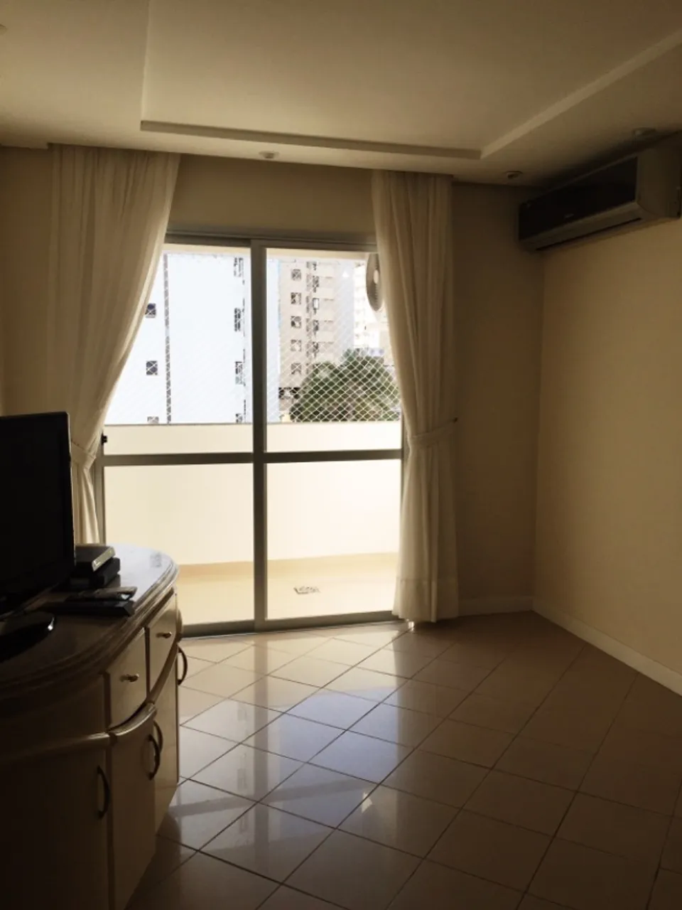 Apartamento com 3 quartos e cozinha fechada com fogão a gás — photo 12