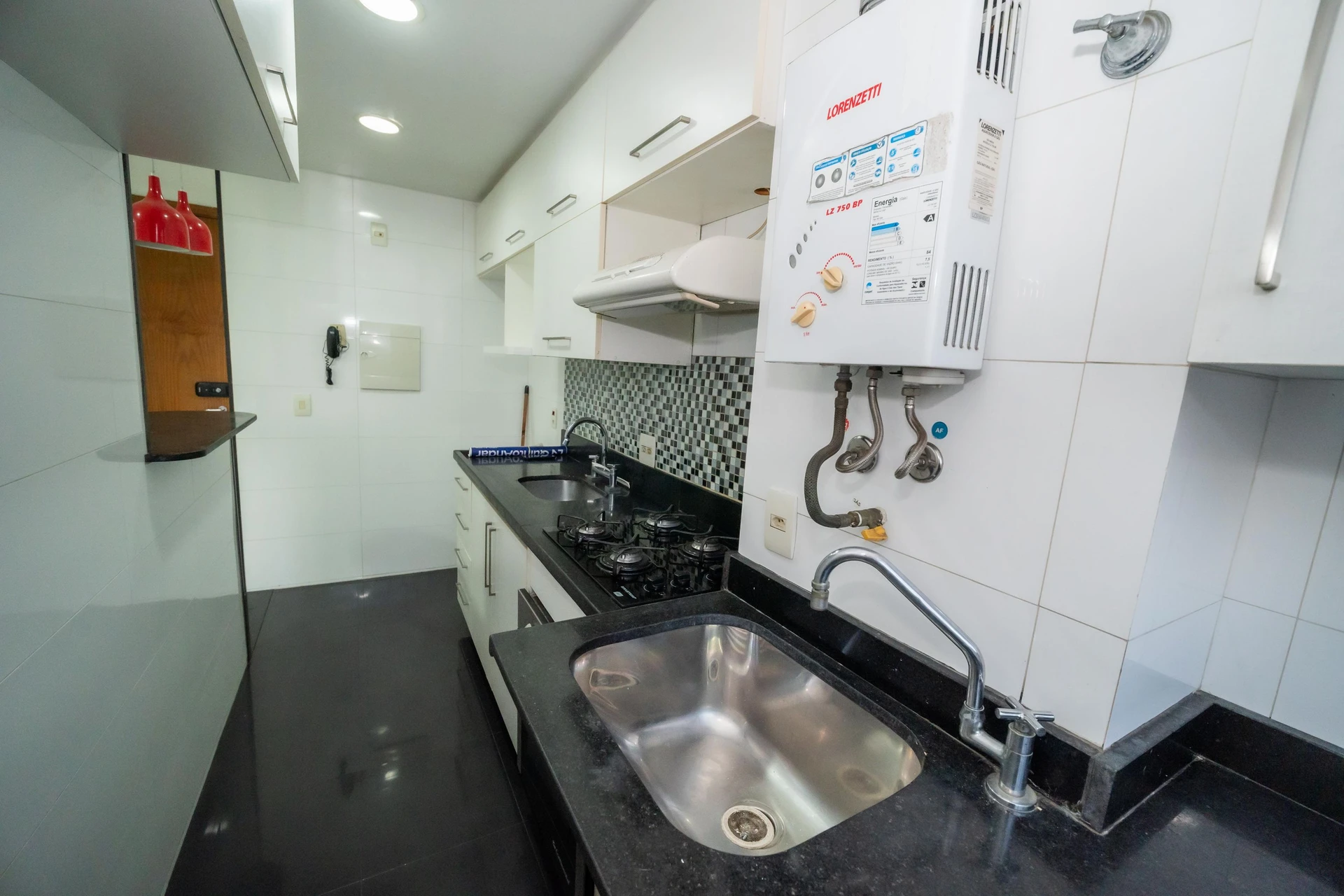 Mountain view in a 2-bedroom apartment, 48 m² — photo 32