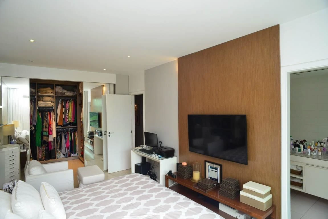 Furnished apartment with 4 en-suites and 5 bathrooms — photo 62