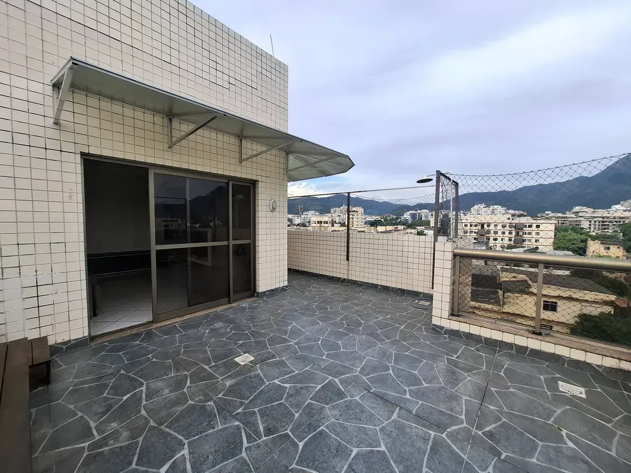 Apartamento com 3 quartos, 3 banheiros e 2 vagas, 170 m² — photo 2