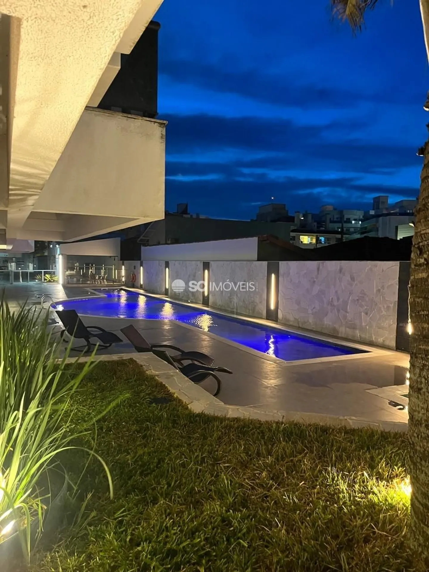 Furnished 1-bedroom apartment with 45 m² and parking space — photo 20