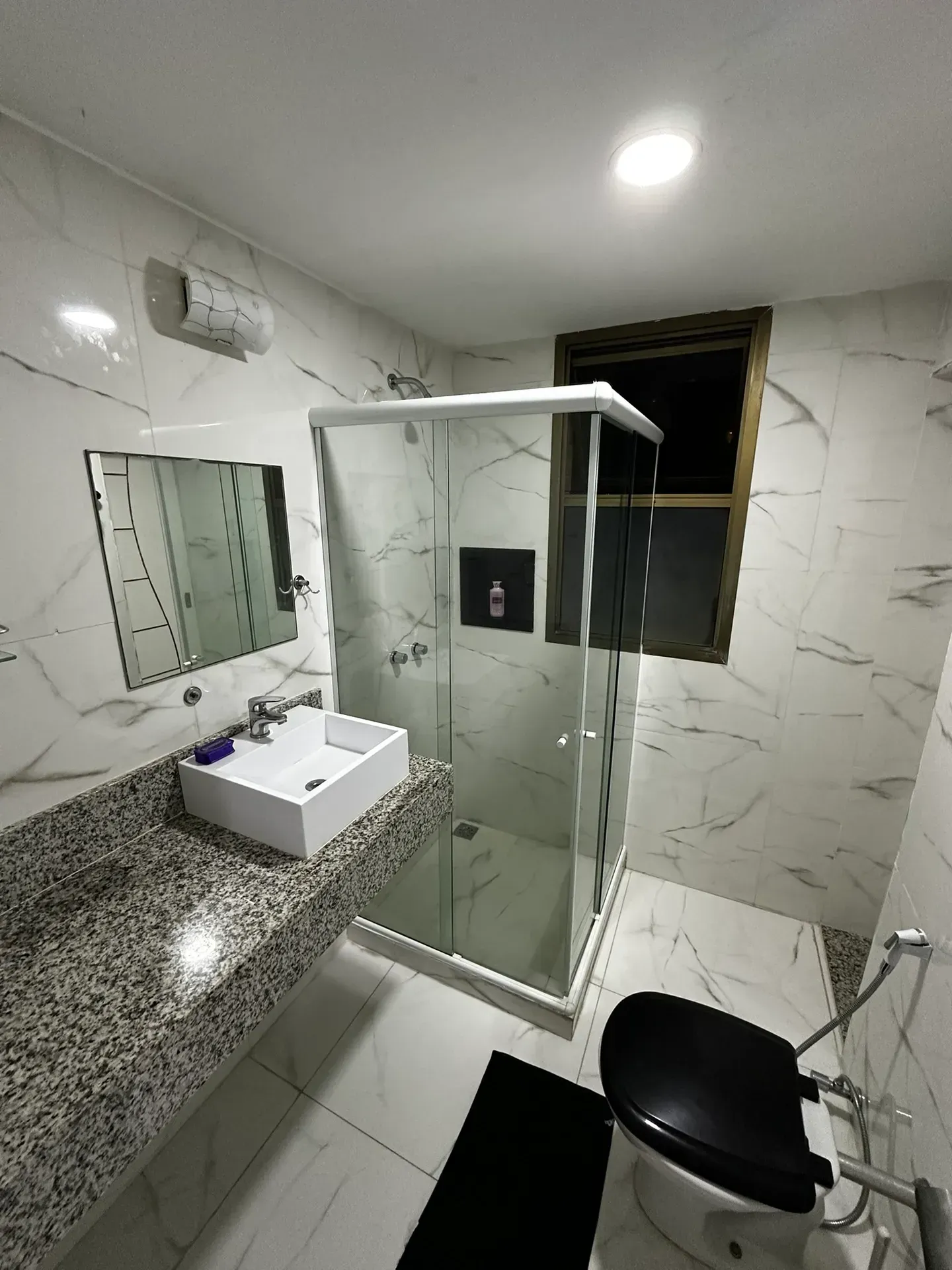 Furnished apartment with 2 bedrooms and 2 parking spaces — photo 29
