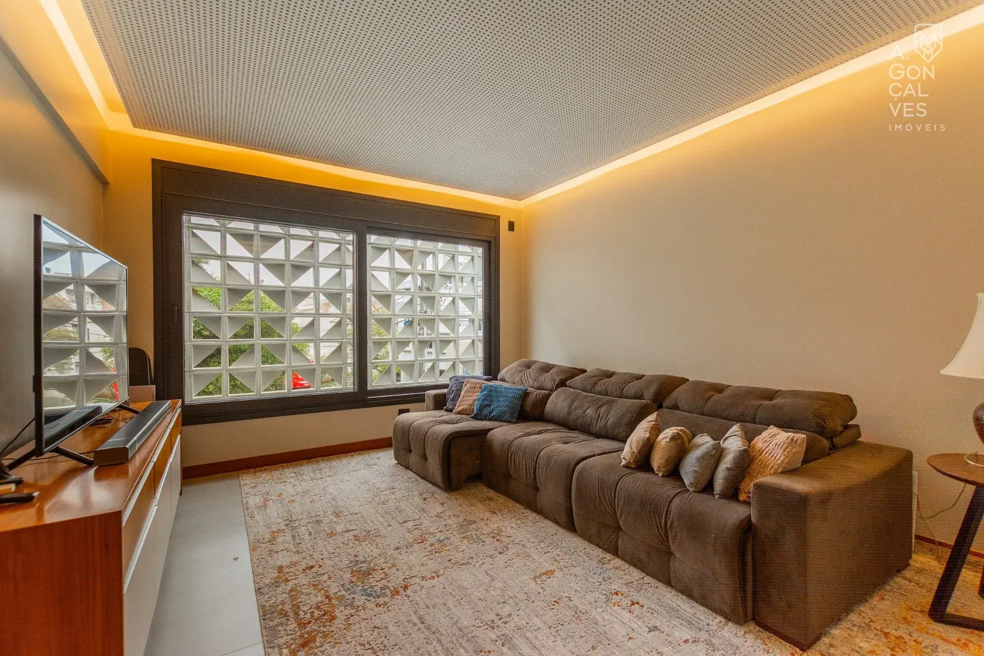 Furnished house with 4 bedrooms and 5 bathrooms — photo 20