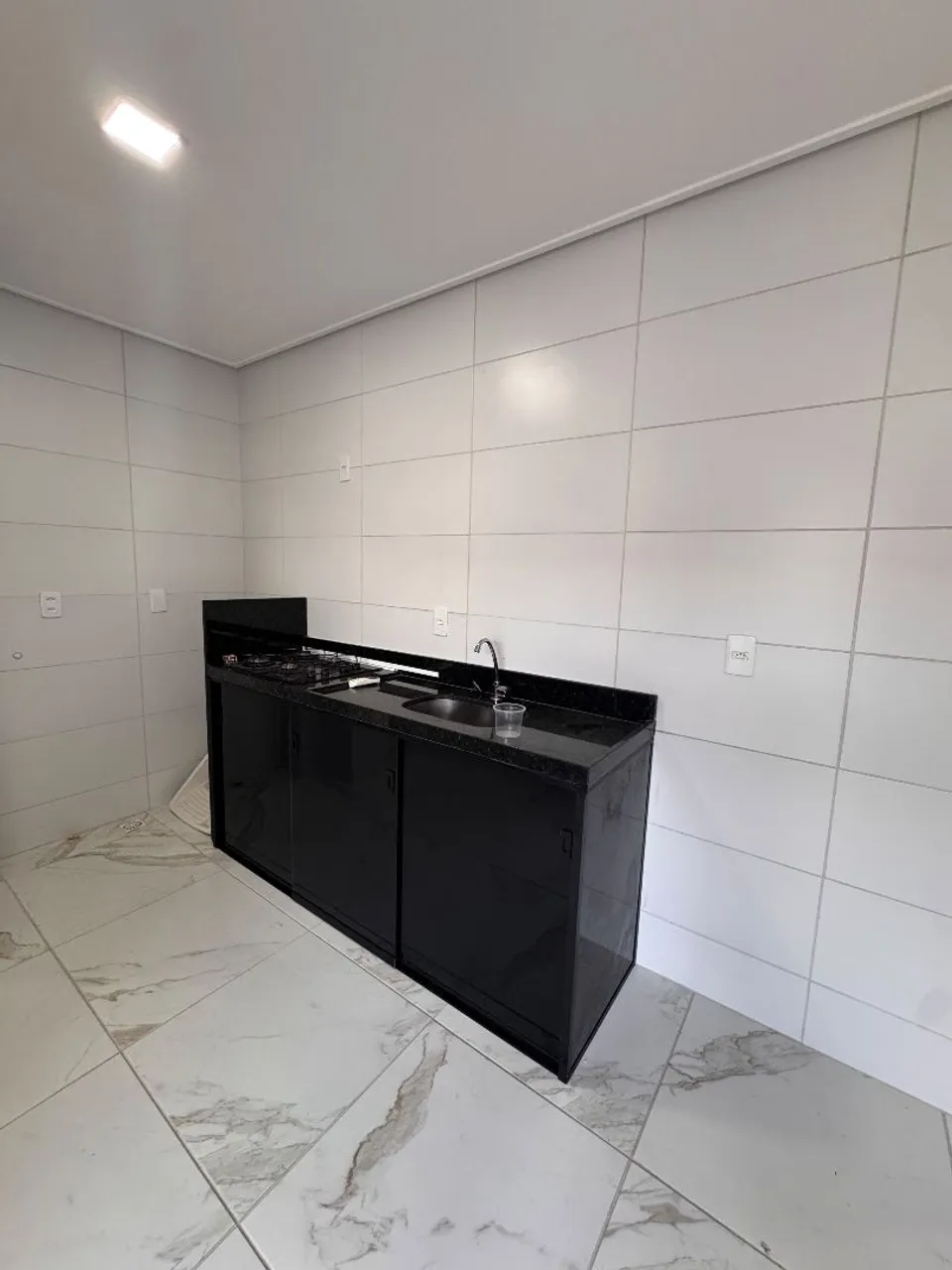 2-bedroom apartment in a building with a pool — photo 20